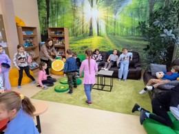 m w szkolnej bibliotece (2)