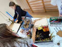 m przyroda wyciagniecie reki (2)